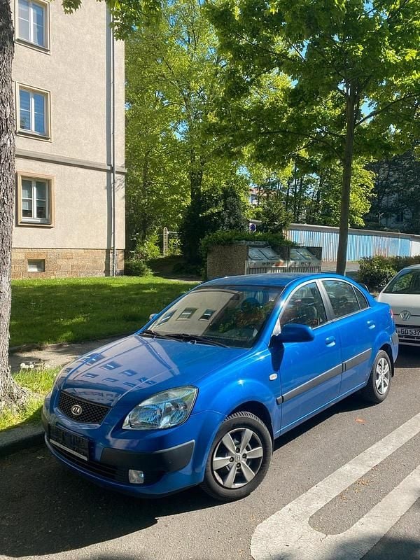 Gebraucht Kia Rio 96 PS (70 kW) 2009 Blau Limousine