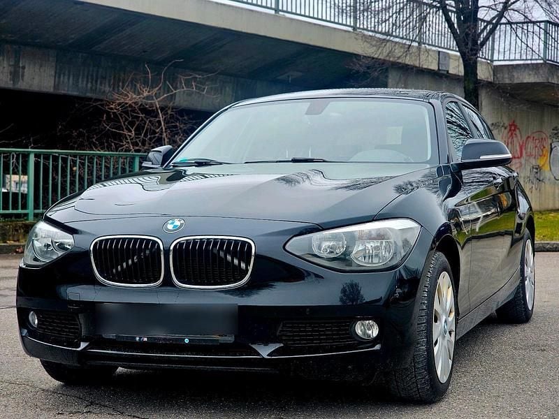 Gebraucht BMW 118 143 PS (105 kW) 2012 Schwarz Kleinwagen