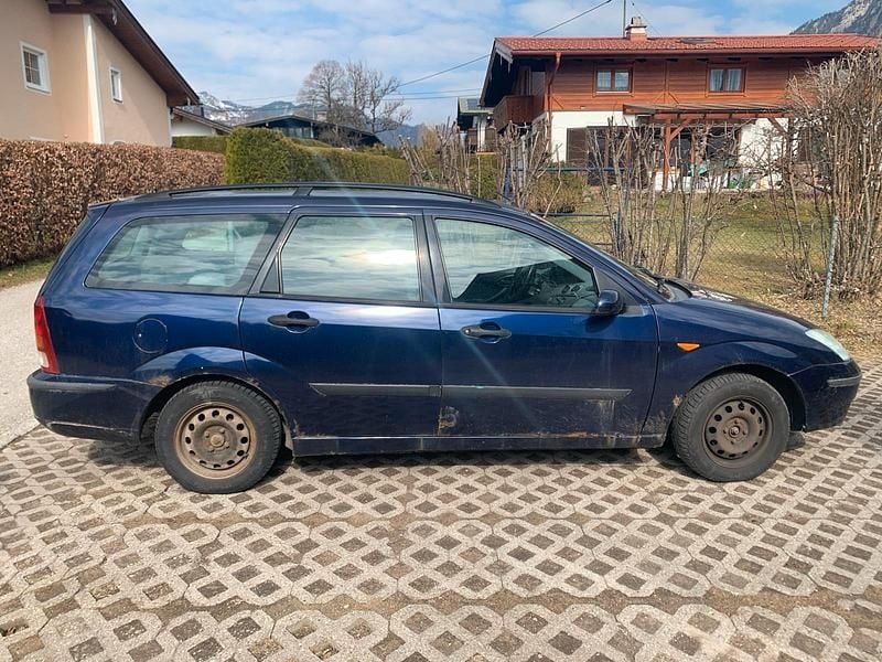 Gebraucht Ford Focus 100 PS (73 kW) 2002 Blau Kombi