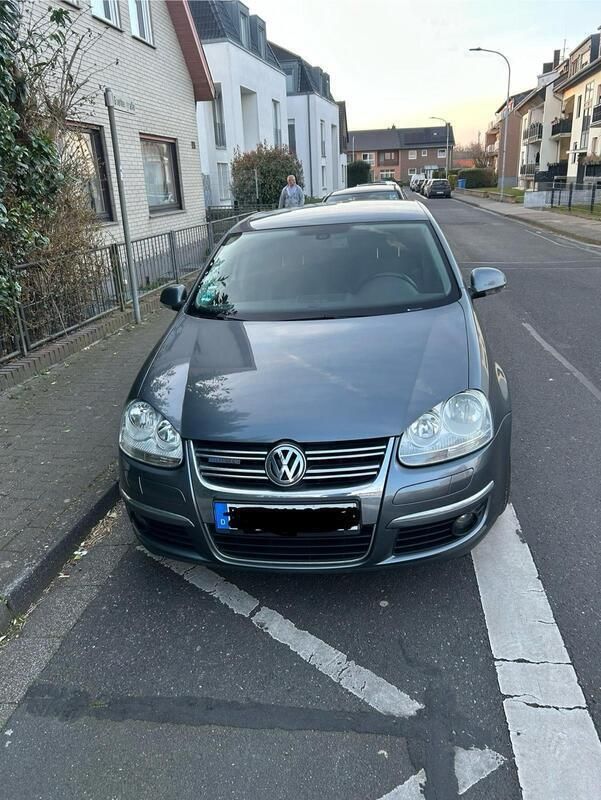 Grau Gebraucht 2008 VW Jetta Trendline Limousine | 3.100 € (Guter Preis) - Bild 1/4
