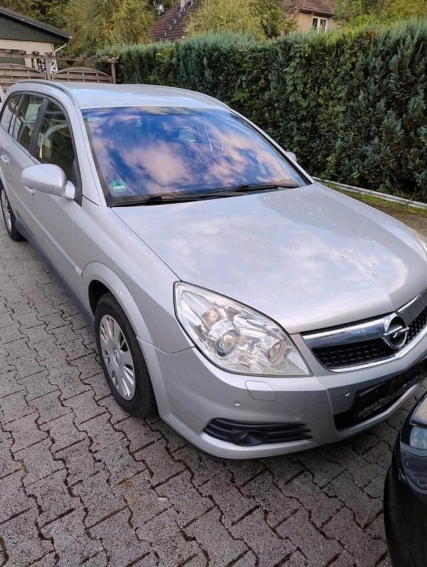 Silber Gebraucht 2006 Opel Vectra Kombi | 900 € (Fairer Preis) - Bild 1/4
