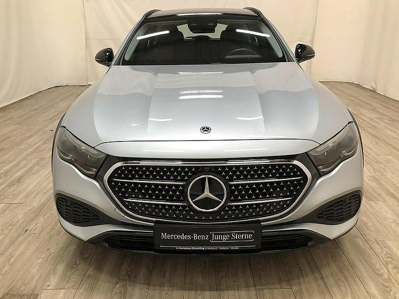 Usata Mercedes E300 197 CV (144 kW) 2024 Argento Station wagon