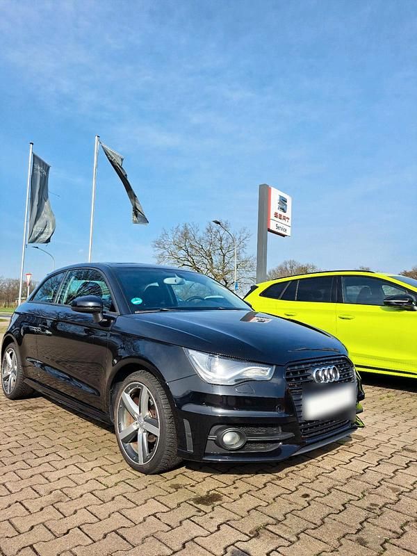 Gebraucht Audi A1 Admired 86 PS (63 kW) 2014 Schwarz Kleinwagen