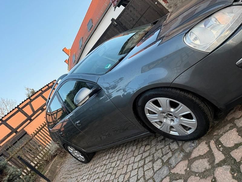 Gebraucht VW Golf V 105 PS (77 kW) 2008 Grau Kombi