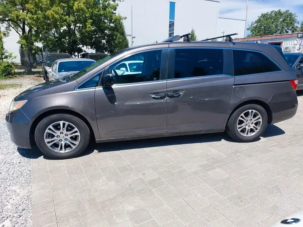 Gebraucht Honda Odyssey EX-L 247 PS (181 kW) 2012 Grau Van / Kleinbus