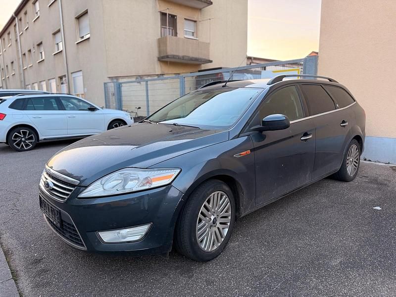 Gebraucht Ford Mondeo Ghia 140 PS (102 kW) 2008 Blau Kombi