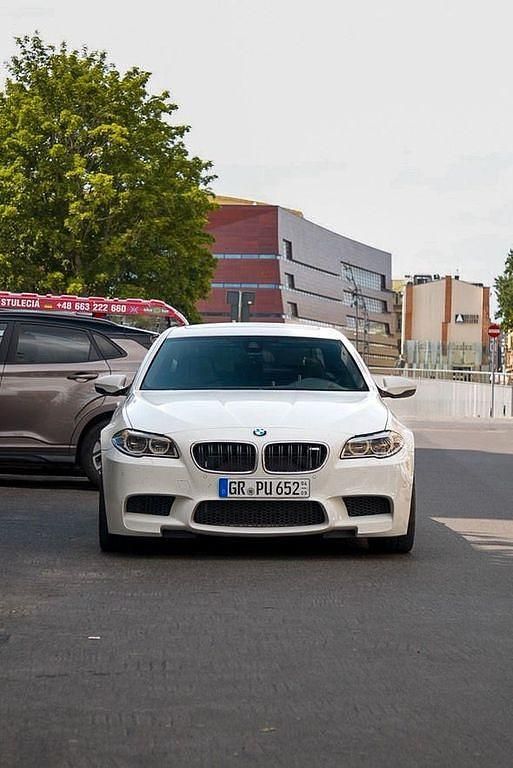 Gebraucht BMW M5 Performance 560 PS (411 kW) 2014 Weiß Limousine