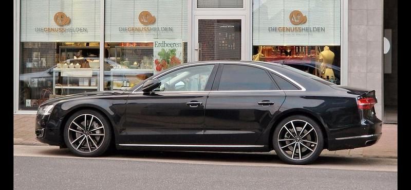 Schwarz Gebraucht 2016 Audi A8 Ambiente Limousine | 38.500 € (Teuer) - Bild 1/4
