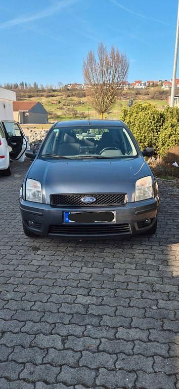 Gebraucht Ford Fusion Ambiente 101 PS (74 kW) 2002 Grau Kleinwagen