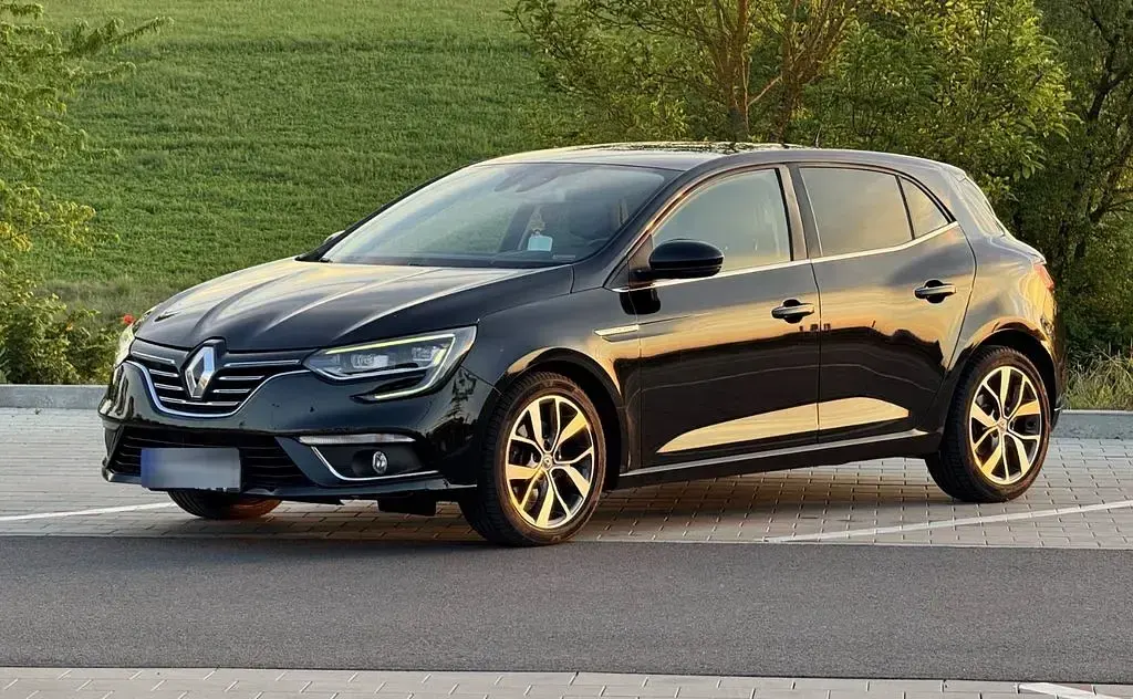 Gebraucht Renault Mégane Bose Edition 131 PS (96 kW) 2016 Schwarz Limousine