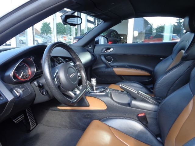 Gebraucht Audi R8 Spyder 525 PS (386 kW) 2011 Schwarz metallic Cabrio