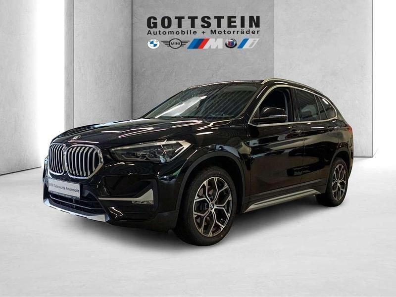 Black sapphire Gebraucht 2022 BMW X1 xLine SUV | 22.880 € (Fairer Preis) - Bild 1/3