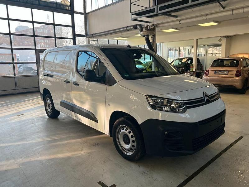Gebraucht Citroën Berlingo 102 PS (75 kW) 2022 Weiß Van / Kleinbus