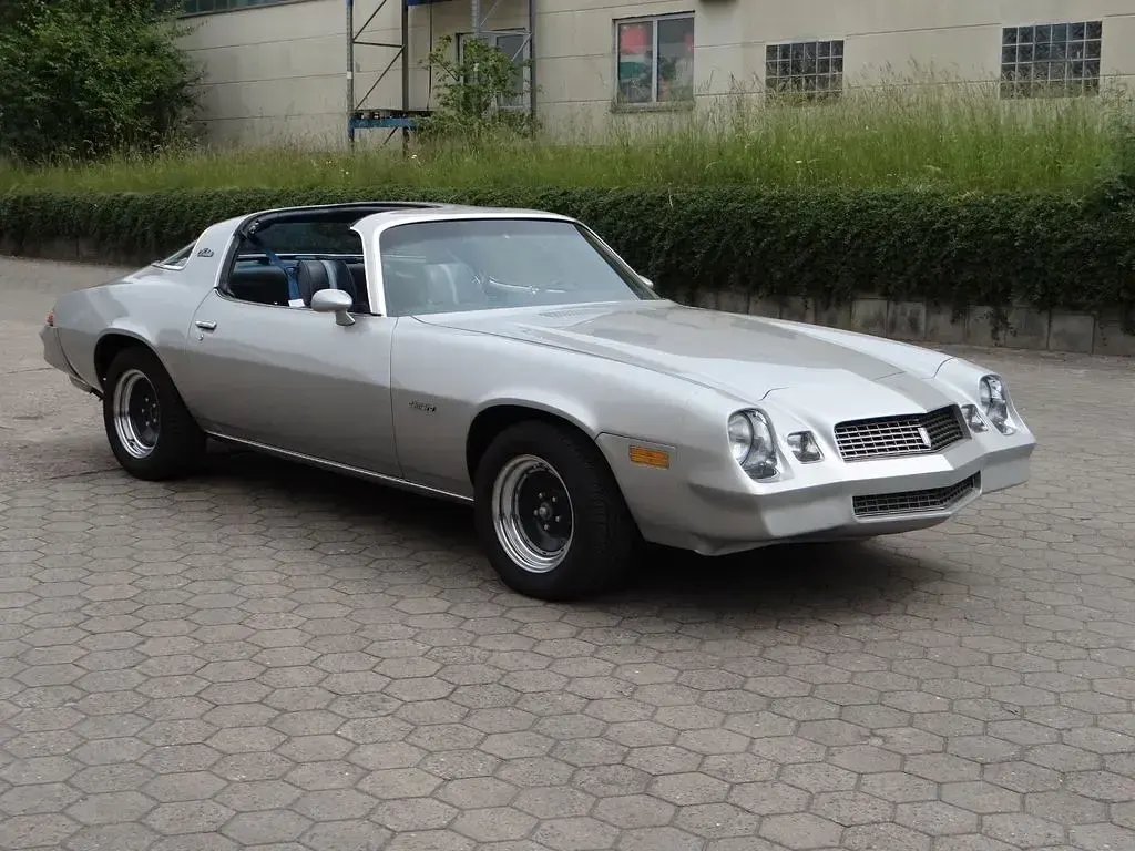 Gebraucht Chevrolet Camaro 150 PS (110 kW) 1982 Silber Coupé