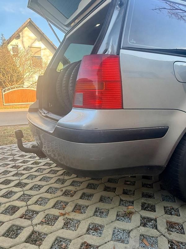 Gebraucht VW Golf IV 101 PS (74 kW) 2002 Silber Kombi