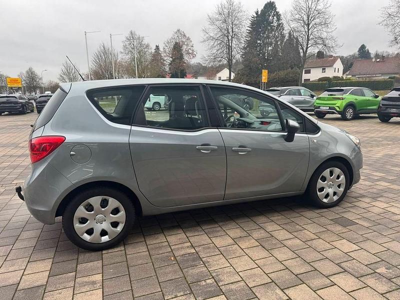 Gebraucht Opel Meriva 120 PS (88 kW) 2014 Silber Van / Kleinbus