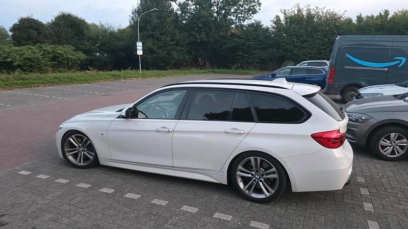 Weiß Gebraucht 2014 BMW 325 Performance Kombi | 8.900 € (Guter Preis) - Bild 1/4