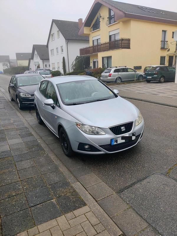 Silber Gebraucht 2010 Seat Ibiza Kleinwagen | 3.350 € (Fairer Preis) - Bild 1/4