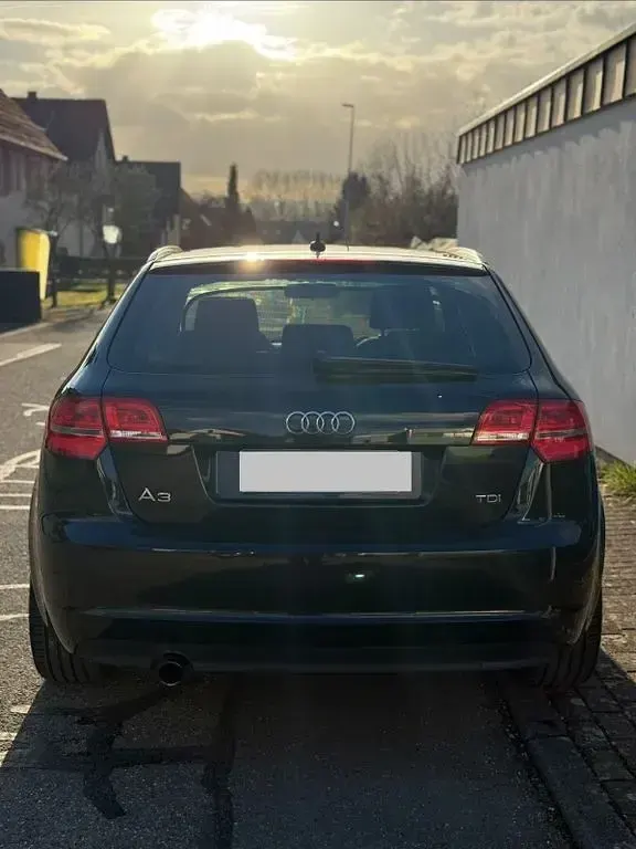 Używany Audi A3 Ambition 140 KM (102 kW) 2012 Czarny Hatchback