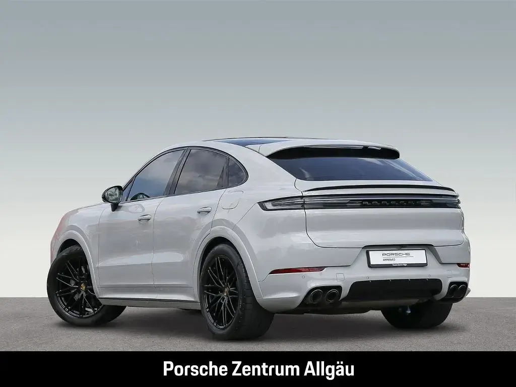 Gebraucht Porsche Cayenne E-Hybrid Coupe 470 PS (345 kW) 2024 Weiß SUV