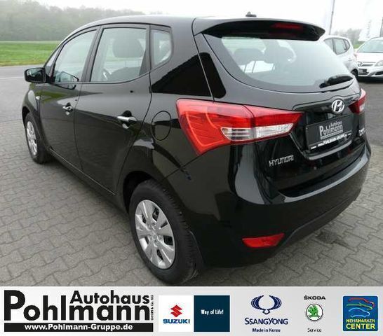 Schwarz metallic Gebraucht 2015 Hyundai ix20 Classic Kleinwagen | 13.300 € (Teuer) - Bild 1/4