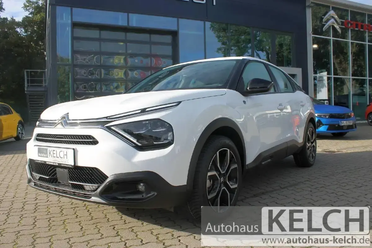 Gebraucht Citroën e-C4 Feel 100 kW (136 PS) 2023 Weiß Limousine