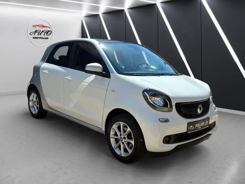 Gebraucht Smart ForFour 71 PS (52 kW) 2017 Weiß Kleinwagen