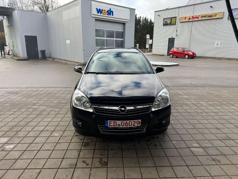 Schwarz Gebraucht 2008 Opel Astra Edition Kombi | 1.099 € (Superpreis) - Bild 1/4