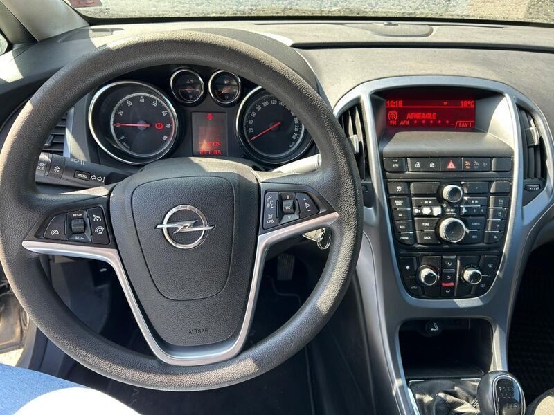 Silber Gebraucht 2013 Opel Astra Eco Kombi | 2.750 € (Guter Preis) - Bild 1/4