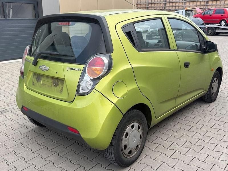 Gebraucht Chevrolet Spark 68 PS (50 kW) 2010 Grün Kleinwagen