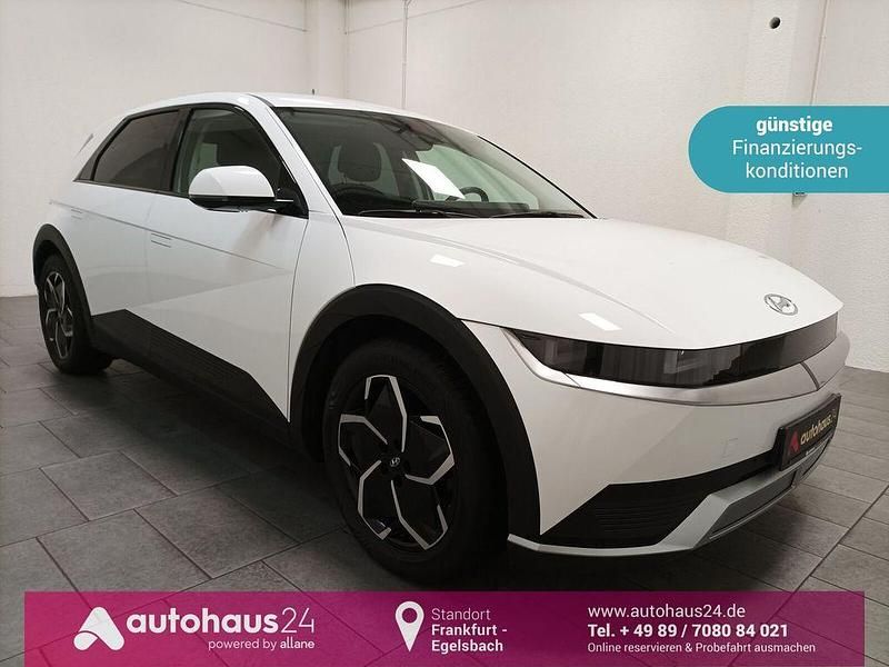 Weiß Gebraucht 2022 Hyundai Ioniq Techniq Kleinwagen | 28.880 € (Fairer Preis) - Bild 1/4