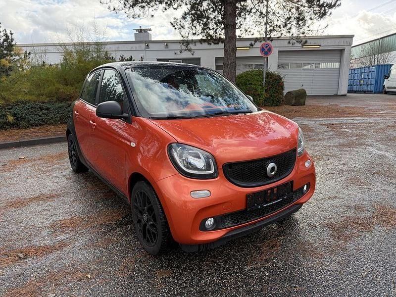 Schwarz Gebraucht 2017 Smart ForFour Passion Kleinwagen | 8.490 € (Guter Preis) - Bild 1/4