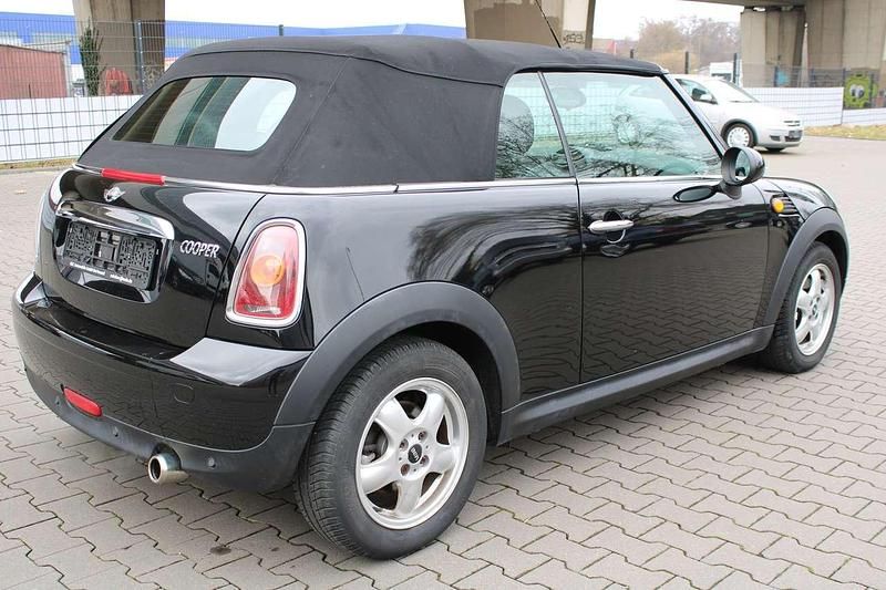 Gebraucht Mini Cooper Cabriolet 120 PS (88 kW) 2009 Midnight black metallic Cabrio