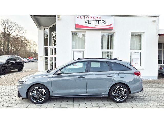Neu Hyundai i30 N Line 140 PS (102 kW) 2025 Grau Kombi