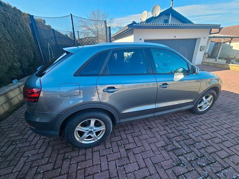 Gebraucht Audi Q3 Ambiente 190 PS (139 kW) 2013 Grau SUV