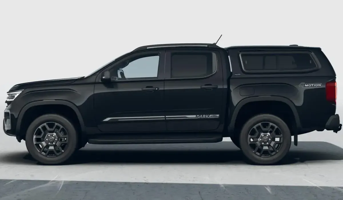 Neu VW Amarok Dark Label 241 PS (177 kW) 2026 Midnight black metallic Pickup