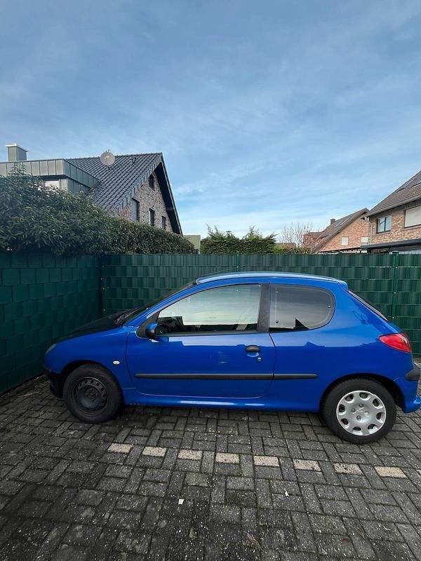 Gebraucht Peugeot 206 70 PS (51 kW) 2006 Blau Kleinwagen