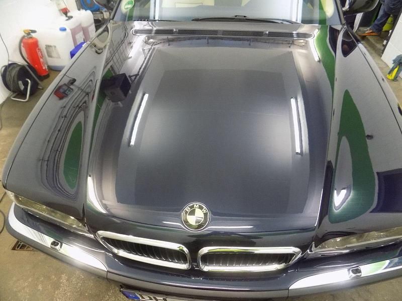 Second-hand BMW 740 286 CP (210 kW) 2000 Albastru Berlinǎ