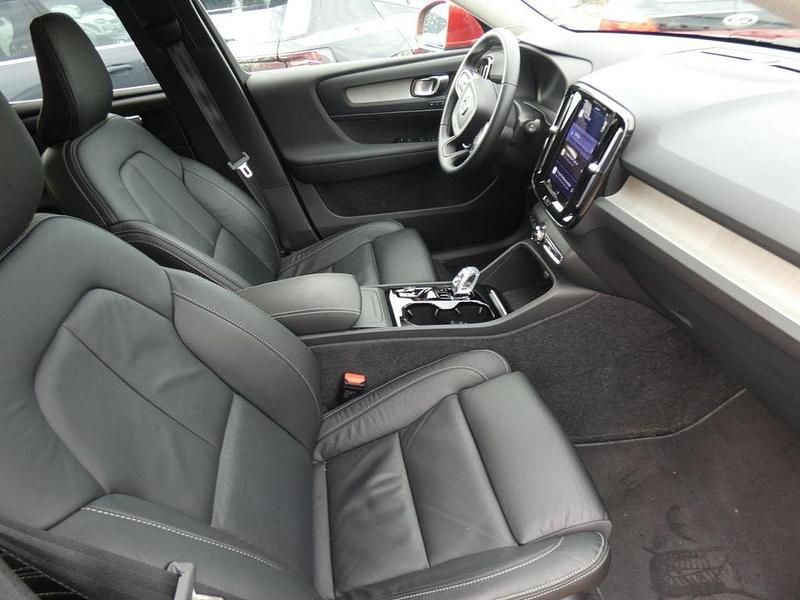 Gebraucht Volvo XC40 Ultimate 250 PS (183 kW) 2023 Fusion red (rot) SUV