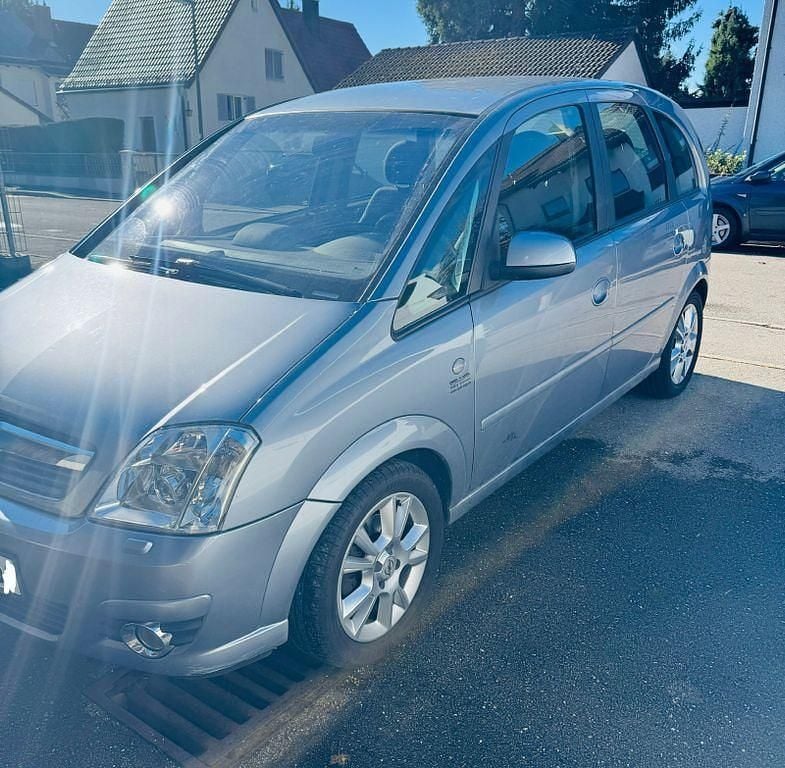 Silber Gebraucht 2009 Opel Meriva Van / Kleinbus | 3.950 € (Guter Preis) - Bild 1/4