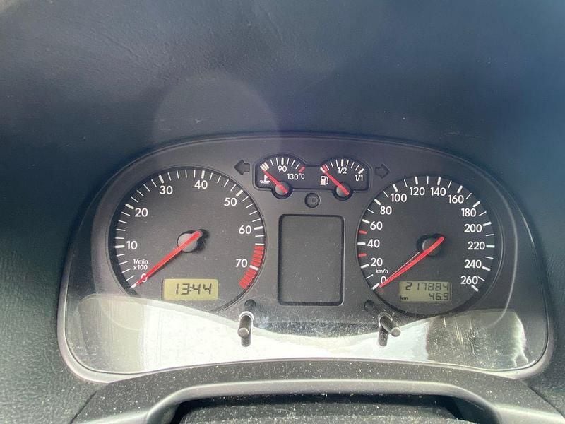 Gebraucht VW Golf IV Basis 101 PS (74 kW) 2000 Silber Limousine