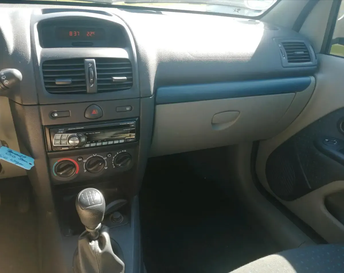 Gebraucht Renault Clio 75 PS (55 kW) 2004 Blau Kleinwagen