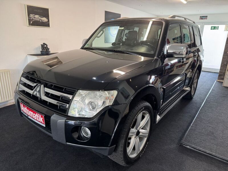 Schwarz Gebraucht 2008 Mitsubishi Pajero Invite SUV | 10.490 € (Superpreis) - Bild 1/4