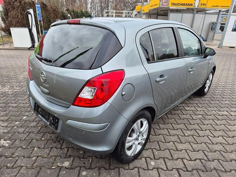 Gebraucht Opel Corsa Active 101 PS (74 kW) 2013 Grau Kleinwagen