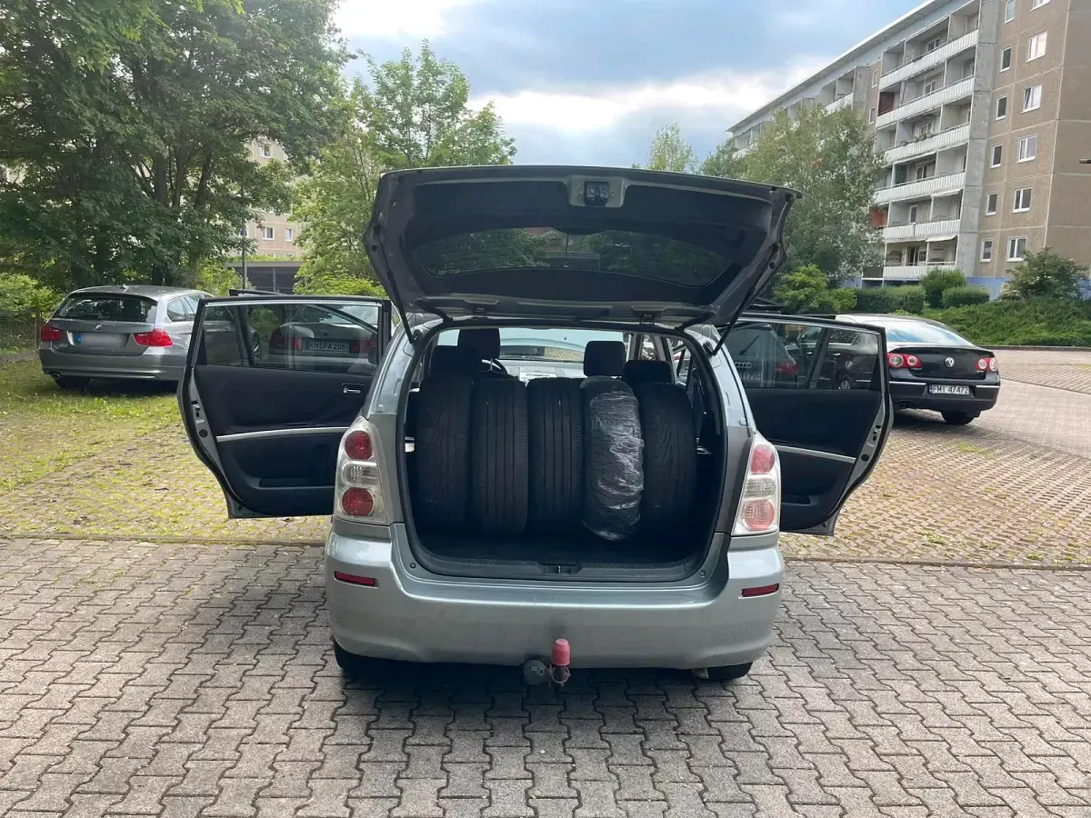 Gebraucht Toyota Corolla Verso 129 PS (94 kW) 2009 Blau Van / Kleinbus