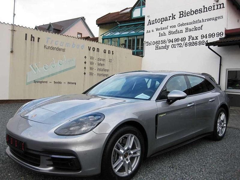 Gtsilber metallic Gebraucht 2020 Porsche Panamera S E-Hybrid Sport Turismo Limousine | 59.999 € (Superpreis) - Bild 1/4
