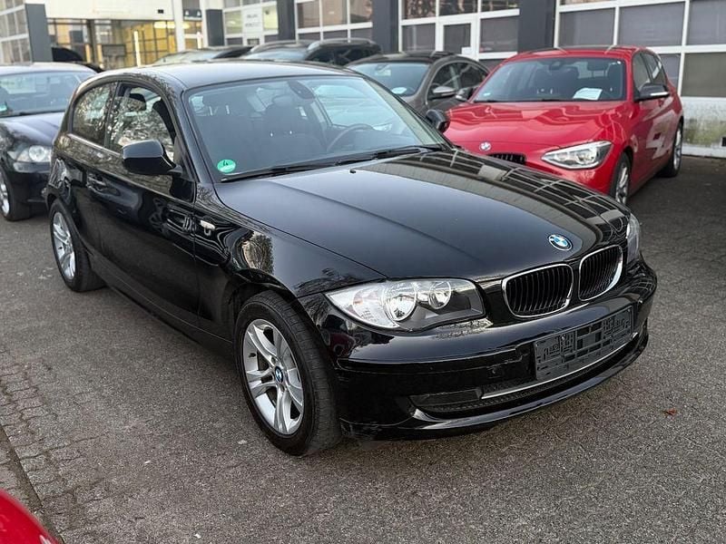 Gebraucht BMW 116 Advantage 122 PS (89 kW) 2012 Schwarz Kleinwagen