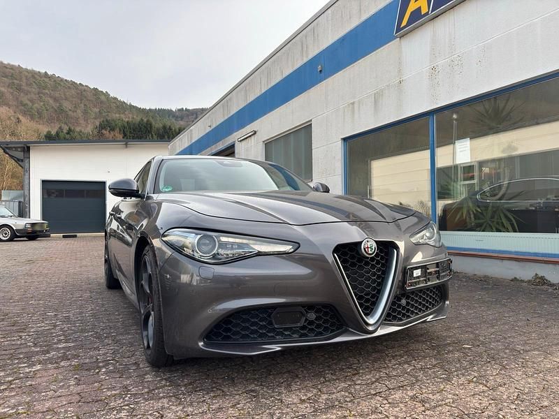 Gebraucht Alfa Romeo Giulia 201 PS (147 kW) 2019 Limousine