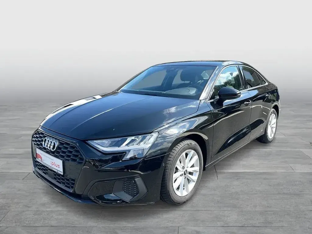 Gebraucht Audi A3 Business 110 PS (80 kW) 2023 Brillantschwarz Limousine