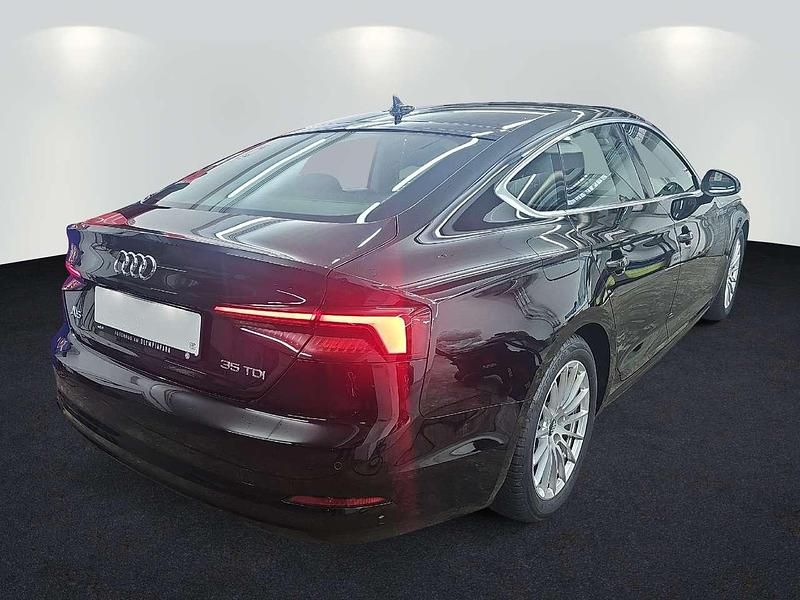 Gebraucht Audi A5 Sportback 150 PS (110 kW) 2019 Brillantschwarz Kleinwagen